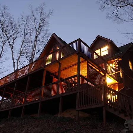Laurelwood Lodge At Lake Lure, Nc - Sleeps 12